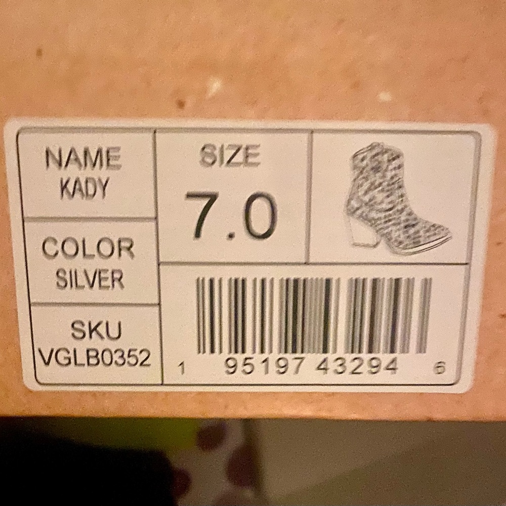 Very G Kady Rhinestone Boots size 7 - Picture 12 of 12